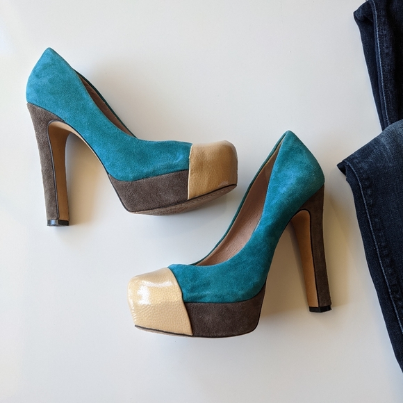 Vince Camuto Shoes - VINCE CAMUTO Jorgie Turquoise Brown Block Heels